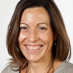 Dr Teresa Lopez Fernandez headshot