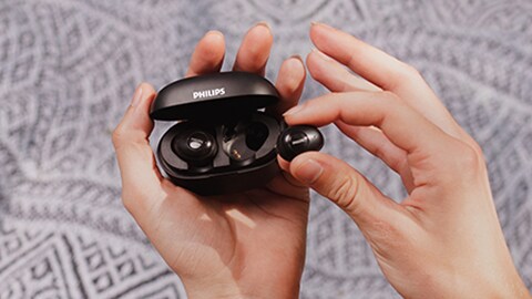 philips true wireless bluetooth earphones