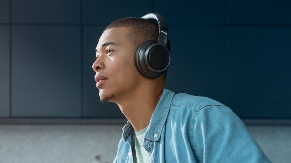 Philips H9505 hybrid active noise canceling headphones