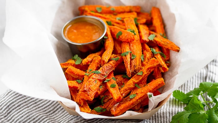 Air Fryer Crispy Carrot Fries with Honey Sriracha