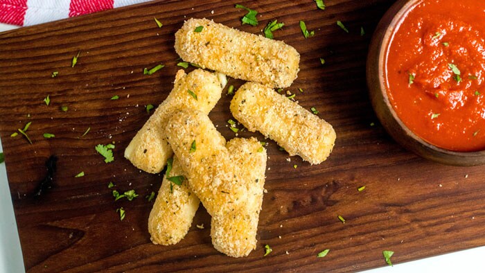 Low Carb Mozzarella Sticks