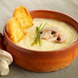 Potato soup with truffle oil | Philips