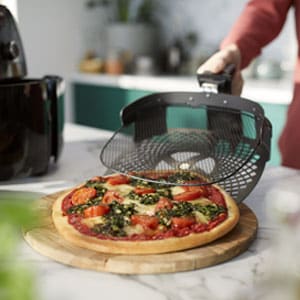 https://www.usa.philips.com/c-dam/b2c/master/experience/ho/airfryer-accessories/pizza-accessories-video-thumbnail-xs.jpg
