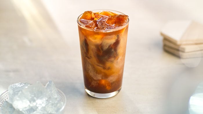 What is Cold Brew Coffee? Cold Brew vs Iced Coffee