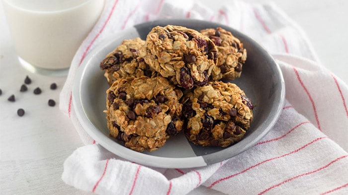 Healthy Chocolate Cranberry Oatmeal Cookies