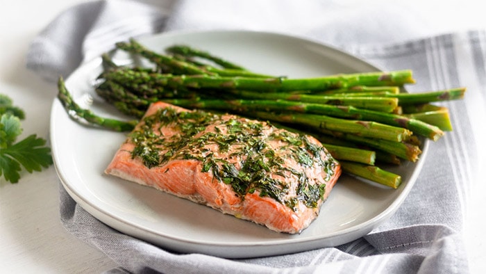 One pan Dill Coated Salmon & Asparagus