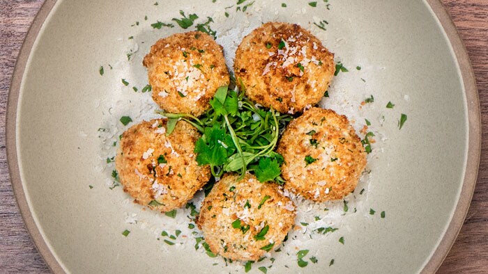 Cheesy Ricotta Balls