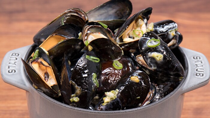 Sweet & Spicy Mussels