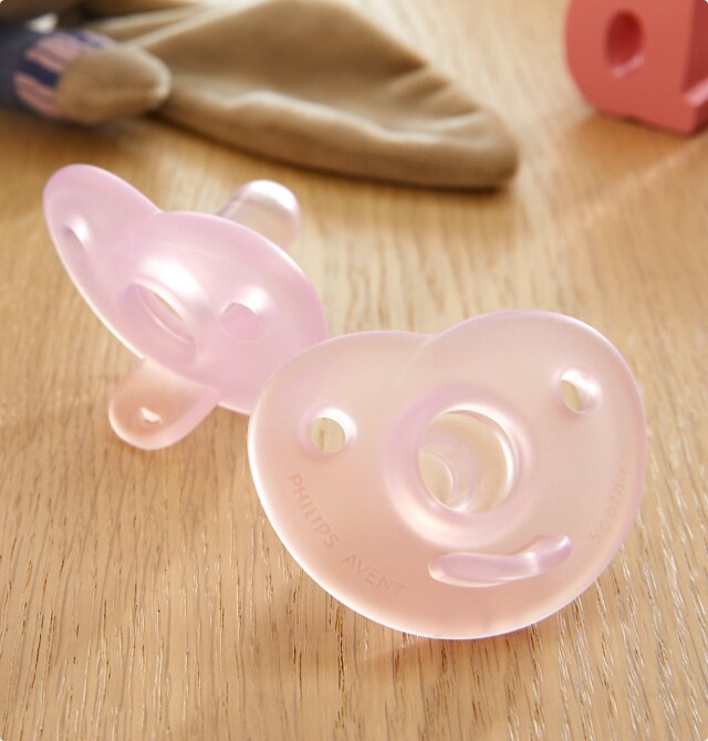 Philips Avent Pack of 2 Pink Night Pacifiers 6-18 months