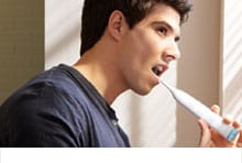 Choosing an Electric Toothbrush over Manual | Philips Sonicare