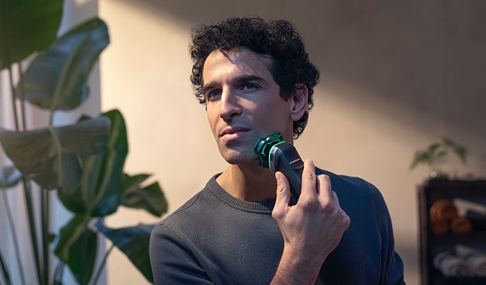 How to use your S9000 shaver