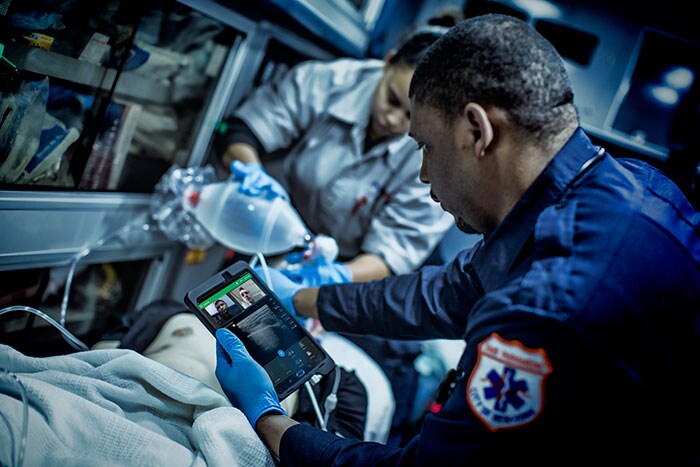 Download image (.jpg) Philips Lumify with Reacts is a valuable tool for emergency medical service providers with long transit times (opens in a new window)